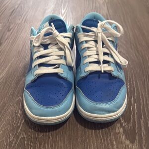 Women’s Blue Sneakers